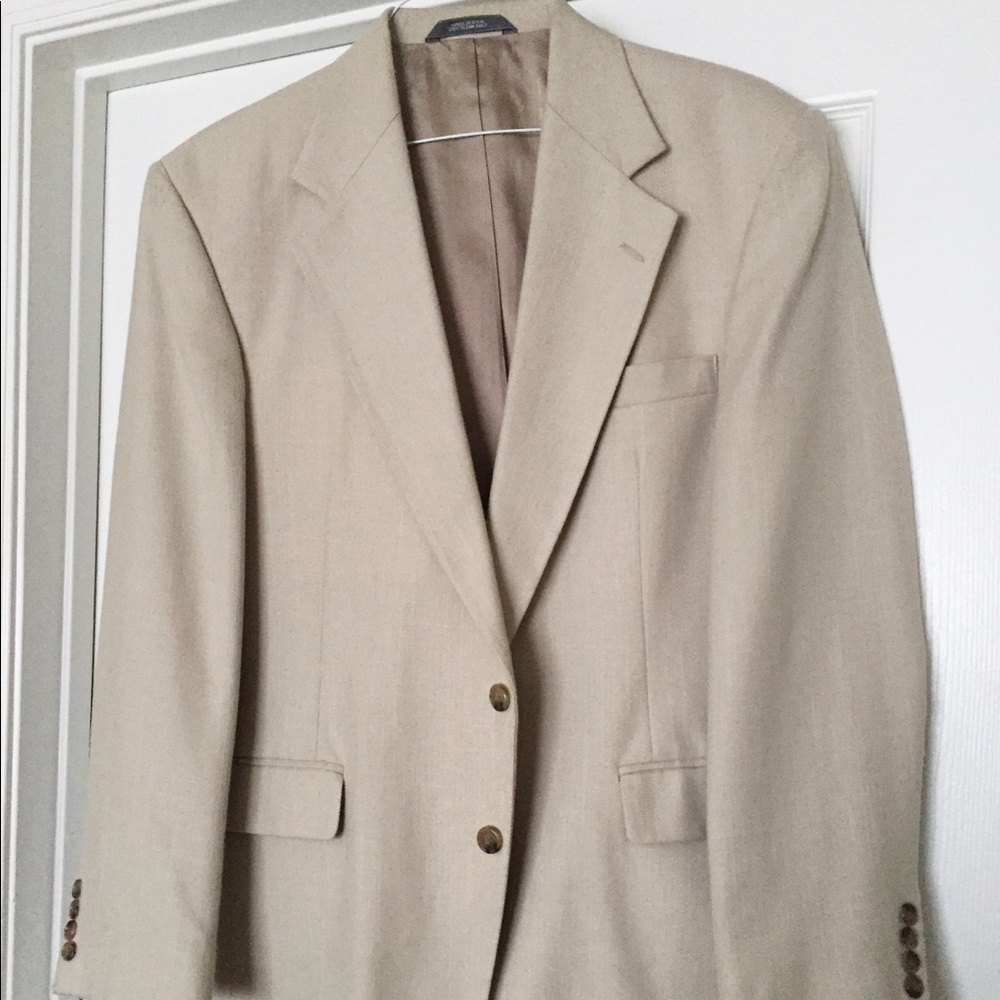 Like new! Haggar Clothing Co. Men’s sport coat 42